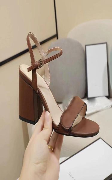 

2022 women039s fashion short heels luxury sandals chunky heels leather 8cm office lady casual summer holiday beach heels sh1827802, Black