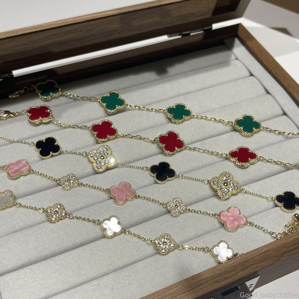 

classic designer gold bracelet link Valentines Day lucky clover 18K gold agate shell pearl jewelry wedding mothers day jewelry womens gift bracelet