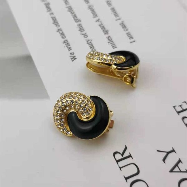 

dijia's black twining earclip female chu xi's same earring medieval vintage diamond, Golden