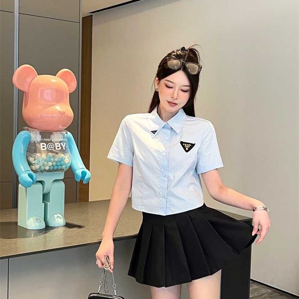 

family summer new fashion classic triangle breast pin temperament reduced age versatile short sleeve shirt, White