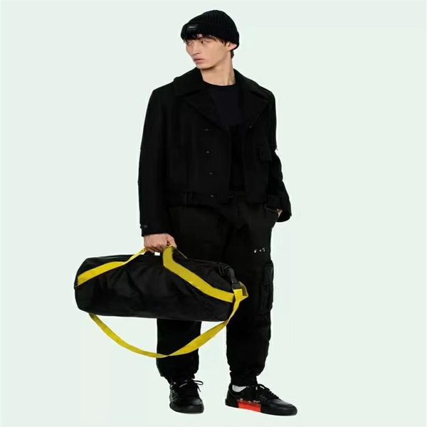 

2021 new nylon travel bag satchel single-shoulder satchel digital bags bicycle bag multi-function mobile phone satchel black strap329k