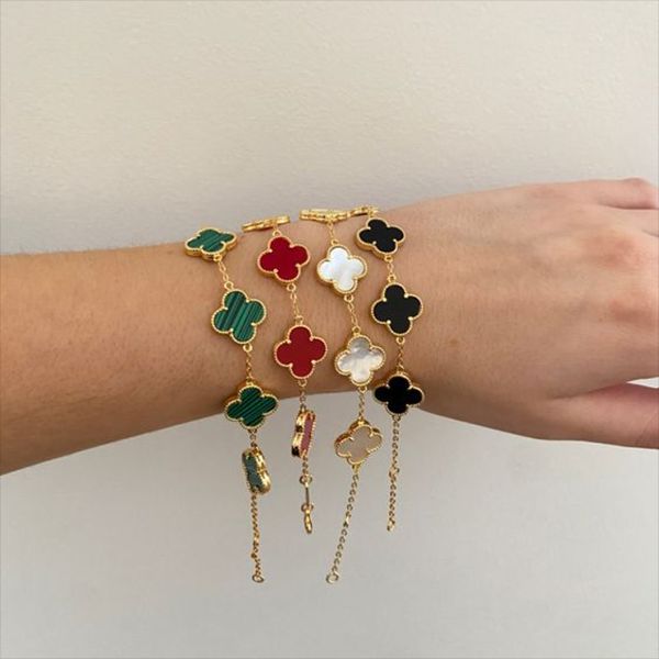 

Celebrities Vintage White Gold Flower Womens Bracelet Dupe Best Designer 5 Motifs Clover Charm Bracelets 18k Gold Agate Shell Mother-Of-Pearl Wedding Luxury Jewelry