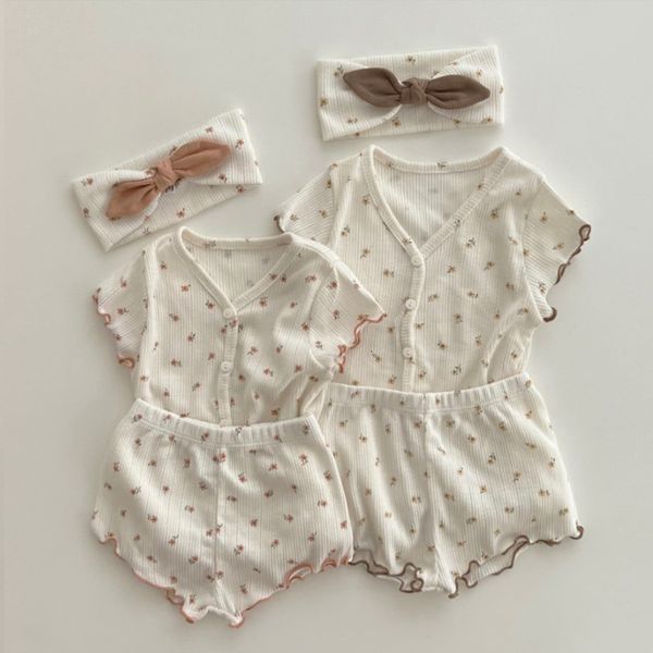 

clothing sets baby short sleeve clothes set summer cotton kids floral pajamas cotton infant girl 2pcs suit casual baby boy outfits 230422, White