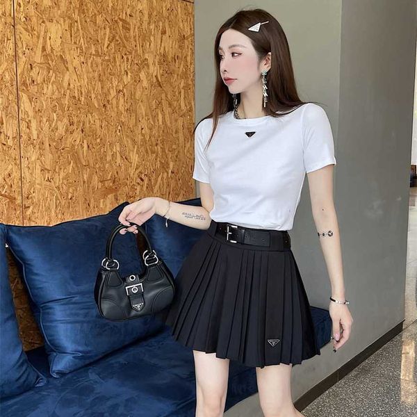 

32% off family spring/summer new classic triangle short sleeve t-shirt+pleated skirt with belt fashion age reducing set, White