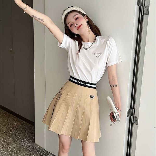 

26% off family spring/summer new fashion classic triangle letter decoration splicing waist pleated versatile short skirt, Black