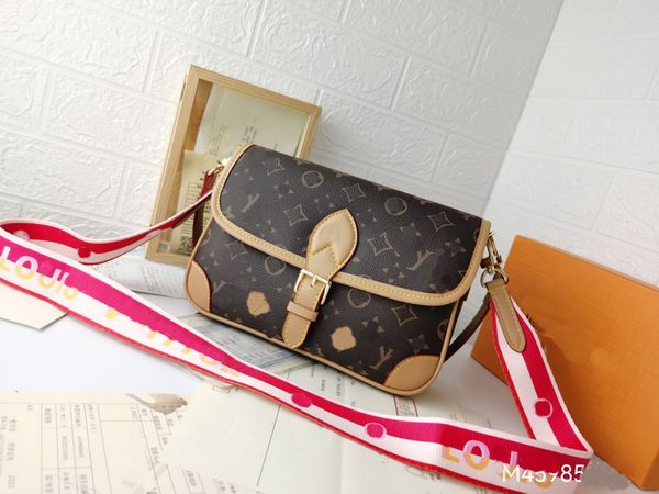 

5a quality 2023 designer bag womens favorite shoulder bags genuine leather montigne messenger handbag chains strap crossbody bags totes bag