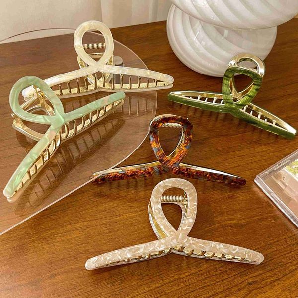 

butterfly barrettes acetic acid grip clip for women 14cm oversized back scoop shark clip high-end hairpin fashionable clip headwear trend, Golden;silver