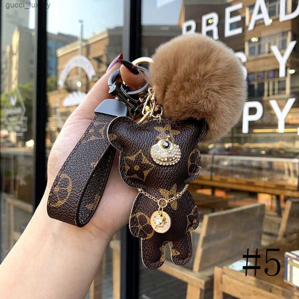 

ll2021 fashion brand dog keychain classic chic keyring women men luxury car pendant designer key chain trinket jewelry, Silver