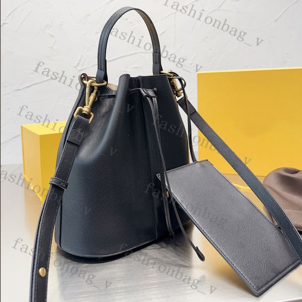 

designer bags t timeless shopping bag leather mini half moon shaoead hobo bag branded metal shoulder handbags fashion womens leather crossbo