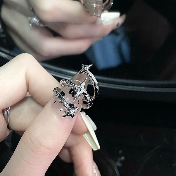 

class rings couple rings light luxury french star universe ring female students zircon niche design senior feeling cool new tide of fashion, Silver