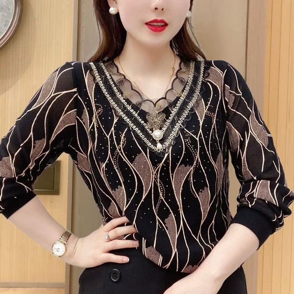 

dress fahsion korean autumn long sleeve women shirts lace splice embroidery casual blouses women loose print blusas mm1234, White