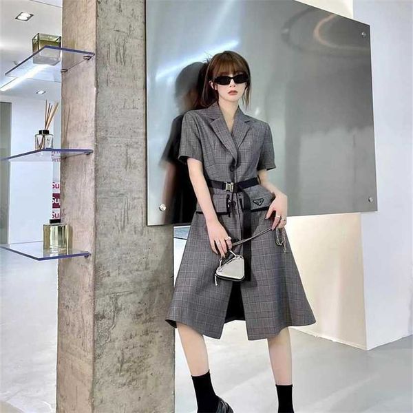 

24% off family early autumn new fashionable and handsome three-dimensional decorative slim double pocket plaid long dress, Black;gray