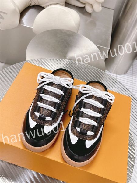 

2023 new r mens causal shoes fashion womans leather lace up platform sole sneakers white black men women luxurys