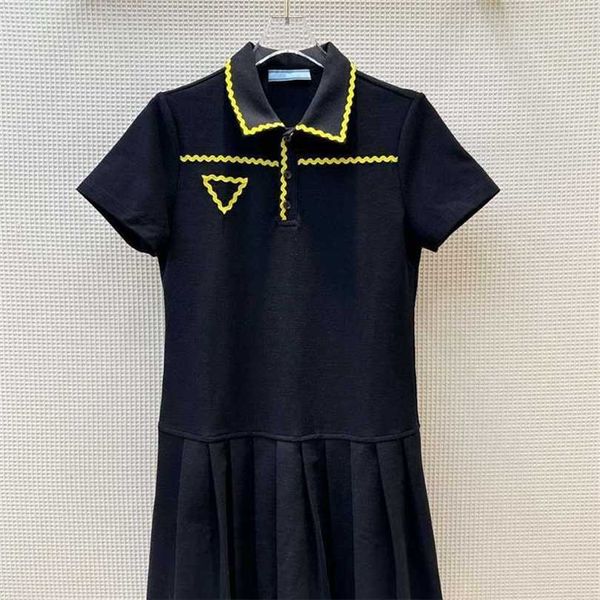 

22% off summer new versatile polo collar sleeve dress family triangle academy style age reducing pleated short skirt, Black;gray