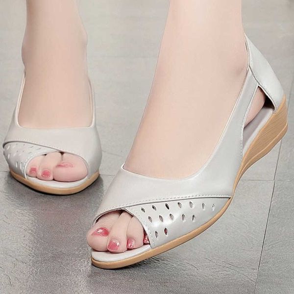 

sandals fish mouth sandals women fashion retro hollow wedges shoes summer solid color antislip beac zapatillas de mujeres j230422, Black