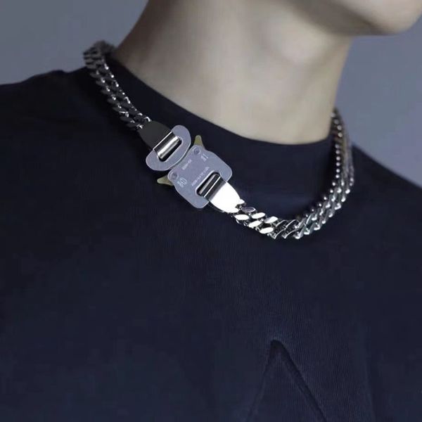 

beaded men women 1 1 1017 alyx 9sm hero chain hero chain functional tactical lock necklace 230422, Black