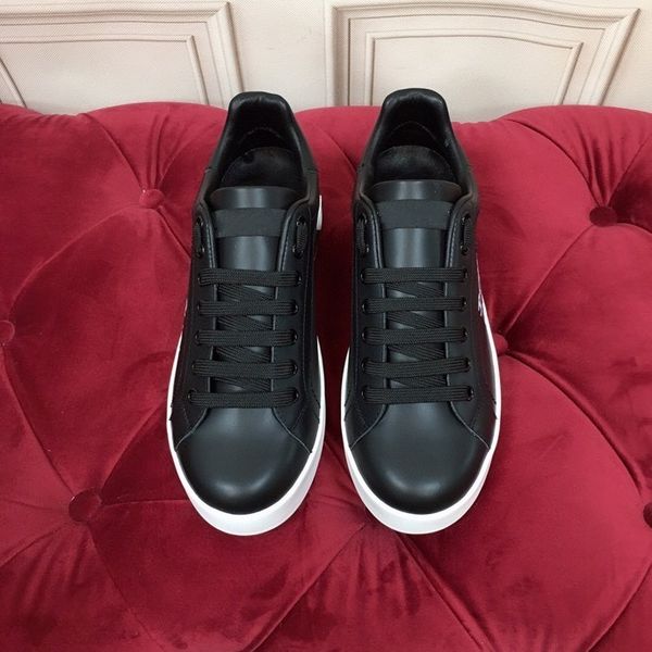 

new men designer dunks running shoes fashion black white leather platform shoe massage outdoor air sports trainers breathable designer sneak