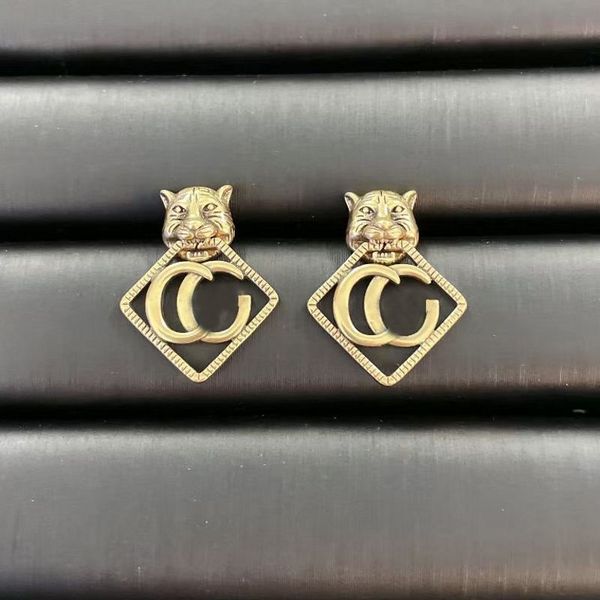 

no box fashion jewelry women designer studs retro color luxury brass g love earring, Golden;silver