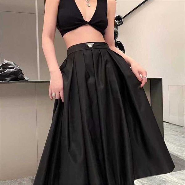

24% off family early autumn new regenerated nylon triangle large swing half dress versatile, Black