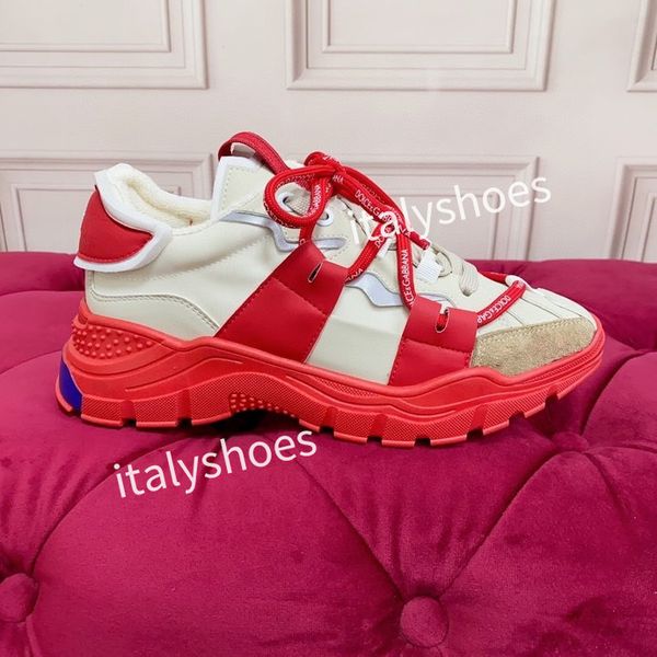 

2023mens quality designer sock shoes mens flat running shoes black shoes clear sole volt graffiti lace-up socks boots designers platform