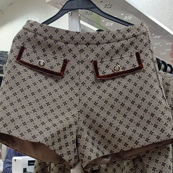 

women's shorts spring and autumn style 230422, White;black