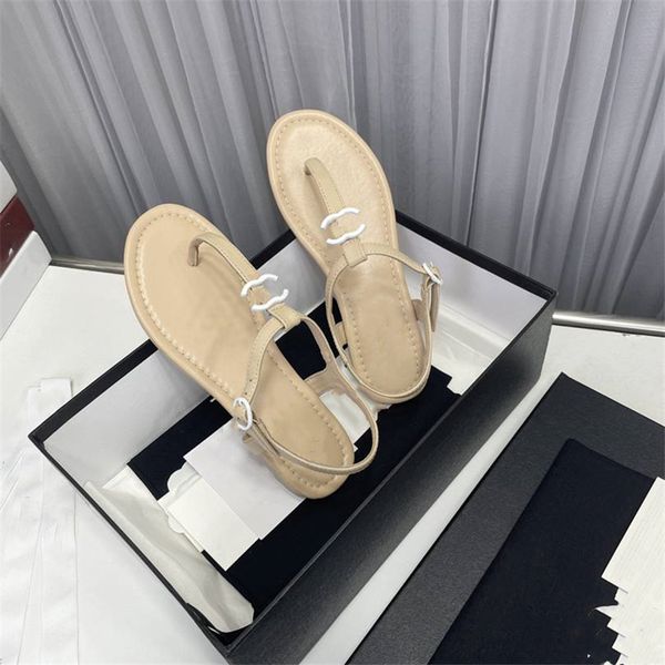 

fashion women's sandals 2023 channel luxury brand letter logo summer women's high heels men's casual student flats 07-06, Black