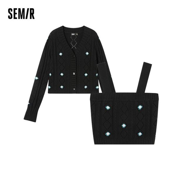 

dress semir knitted suit women vneck hollow cardigan embroidered vest 2022 autumn new short twopiece small fresh clothes set, White