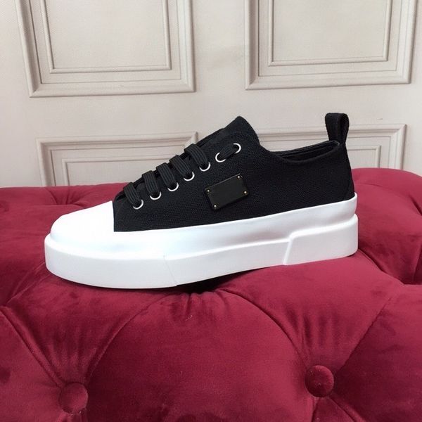 

new designer dunks running shoes womans fashion black white leather platform shoe massage outdoor air sports trainers breathable designer sn