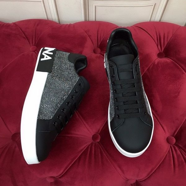 

2023women designer dunks running shoes fashion black white leather platform shoe massage outdoor air sports trainers breathable designer sne