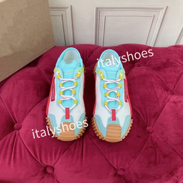 

2023womens designer sock shoes womens men flat running shoes black shoes clear sole volt graffiti lace-up socks boots designers platform