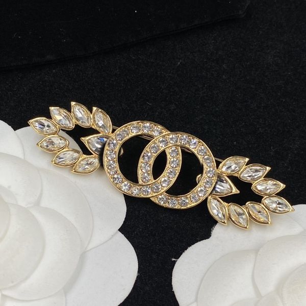 

hollow black leather woven letter brooch temperament water diamond pearl brass material jewelry, Gray