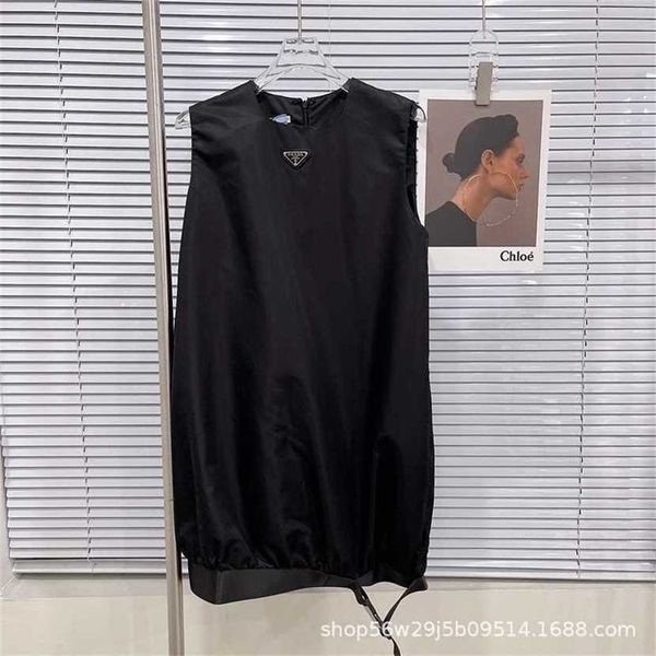 

24% off family's new autumn/winter triangle emblem punctuation simple and fashionable sleeveless dress with lock buckle design at the b, Black;gray