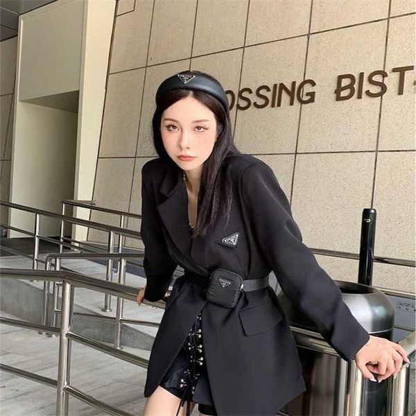 

20% off family spring new women's suit coat original triangle foreigner belt small bag, White;black
