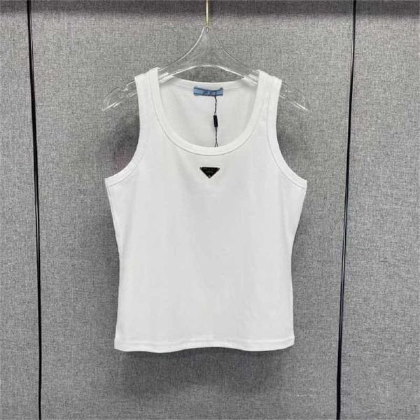 

20% off edition family spring/summer new triangle knitted tank underlay for women, White