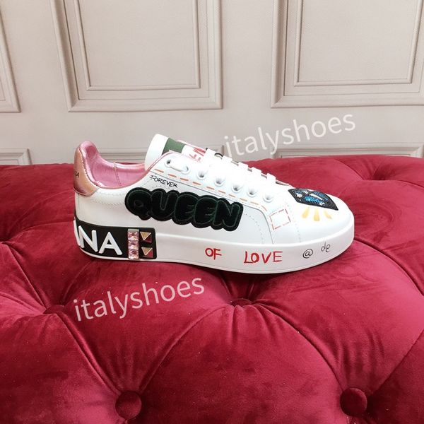 

2023new mens fashion quality sneakers women casual shoes platform loafers trainers shoes black leather shoes