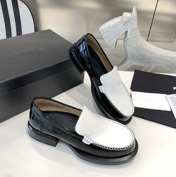 

Designer New loafers shoes women Retro round-headed pearl buckle thick soles shoes girls ladies Resort thick-soled Black white Work leather shoes