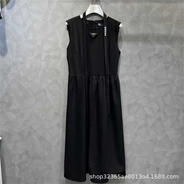

22% off family spring/summer new sleeveless dress with triangle decorative large hem and letter printing belt, Black;gray