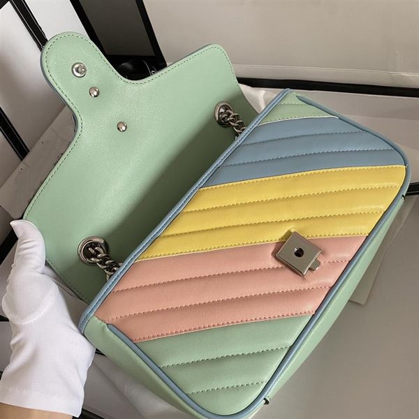 

2021 designer cosmetic bag lato letter chain wallet line zipper cover coin fashion quilted handbag armpit nylon square interior 44254t