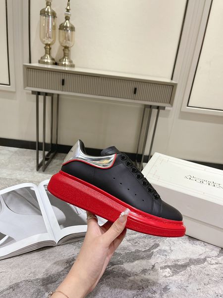 

2023 designer woman platform sneaker shoes indentations high sandal slipper shoe canvas classic man trainer 0418, Black