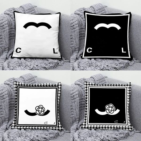 

designer Letter pillow bedding home room decor pillowcase couch chair Black white cushion car multisize men women casual pillows CSG2311275-5