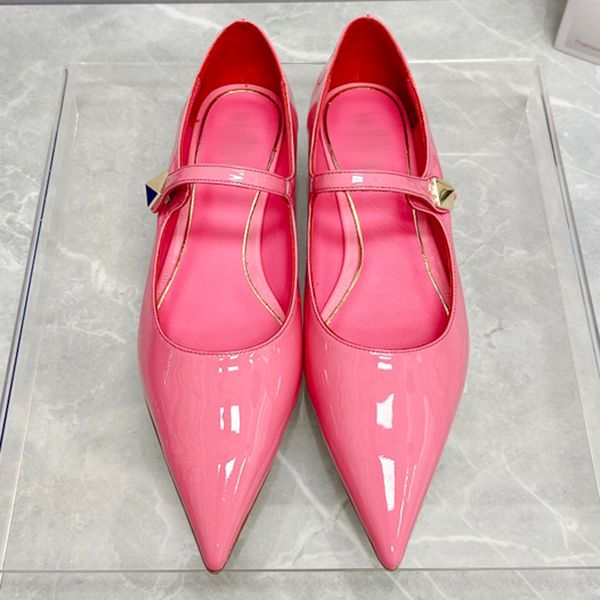 

2023 high heels dress shoes sandals sandal designer luxury embroidery leather flat buckle ladies metal letters work wedding party fashion wo, Black