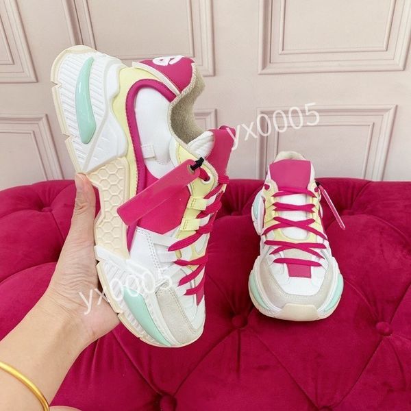 

2023new quality designer boots women same model running shoes breathable technology mesh stylish classic black sneaker comfortable