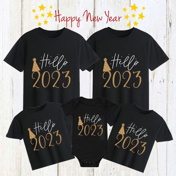 

family matching outfits funny hello 2023 mother father and daughter son tshirt baby romper look year's clothes 230424, Blue