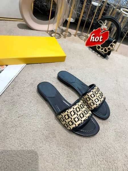 

designer slides slippers women black luxurys fendyity withe banded flats sandals leather baguette pattern ladies letter beach flip flops ma7