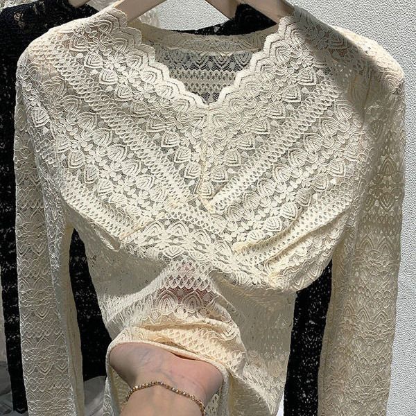 

2023 new fashionable and popular design with lace hollow sandro square neck bubble sleeve shirt for women, White