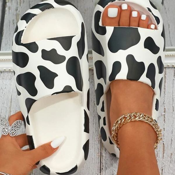 

slippers summer home cow pattern women slippers black white thick sole eva girls platform shoes outdoor cartoon ladies beach slides 230422