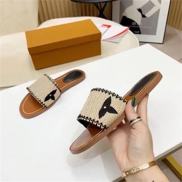 

2023 women luxury designer slippers fashion summer banquet slide shoes pp straw outdoor leather brand sandals multicolor casual flat heel mu, Black