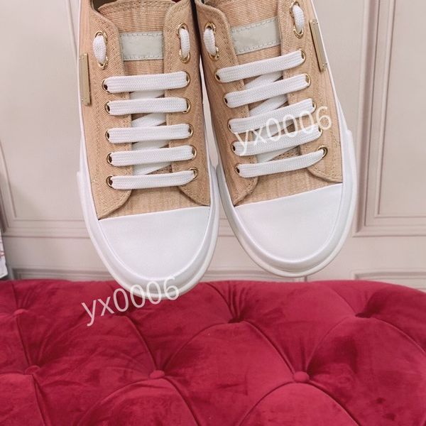 

designer dunks running shoes fashion black white leather platform shoes massage outdoor air sports trainers breathable designer sneakers