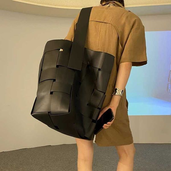 

designer bags venetas 2023 new high capacity tote bag women's bag super large bag woven bag wide shoulder strap crossbody bag single sh