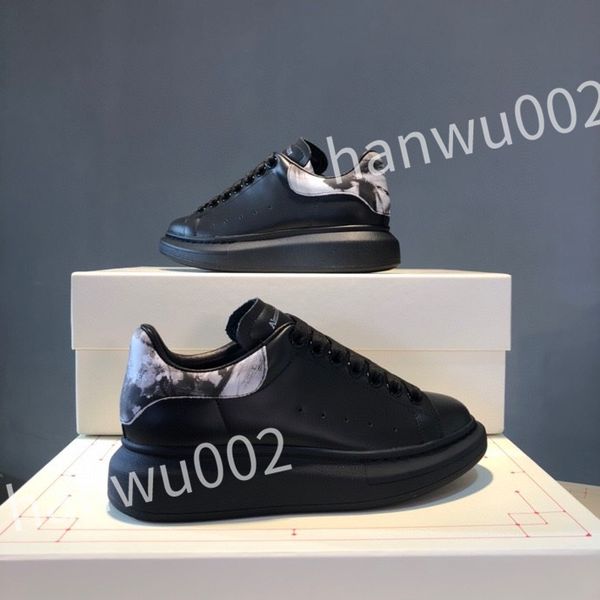 

2023 new luxurys designer flat sneaker casual shoes denim canvas leather white fashion platform mens womens low sneakers, Black